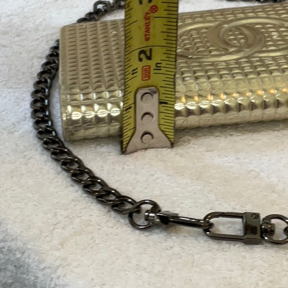 AUTHENTIC RARE CHANEL WALLET WITH LOUIS VUITTON CHAIN INCLUDED - Picture 13 of 13